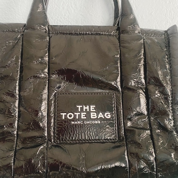 Marc Jacobs The Shiny Crinkle Tote Authentic - Picture 3 of 14